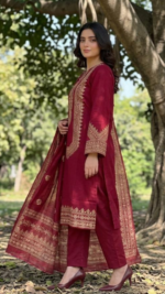 Maroon Majesty - Image 3